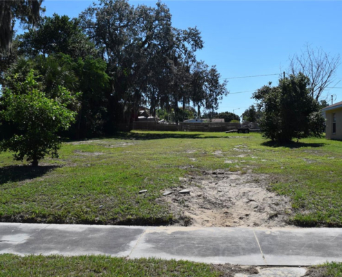 312 East Merrill Avenue, Dundee, Florida 33838